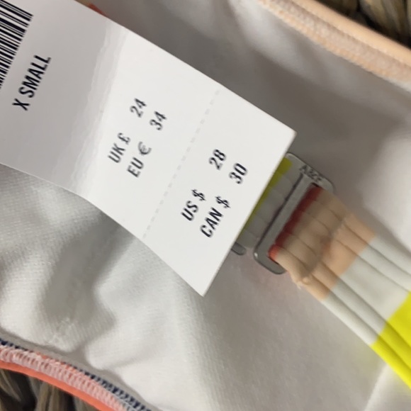 Women’s bikini - Picture 3 of 5